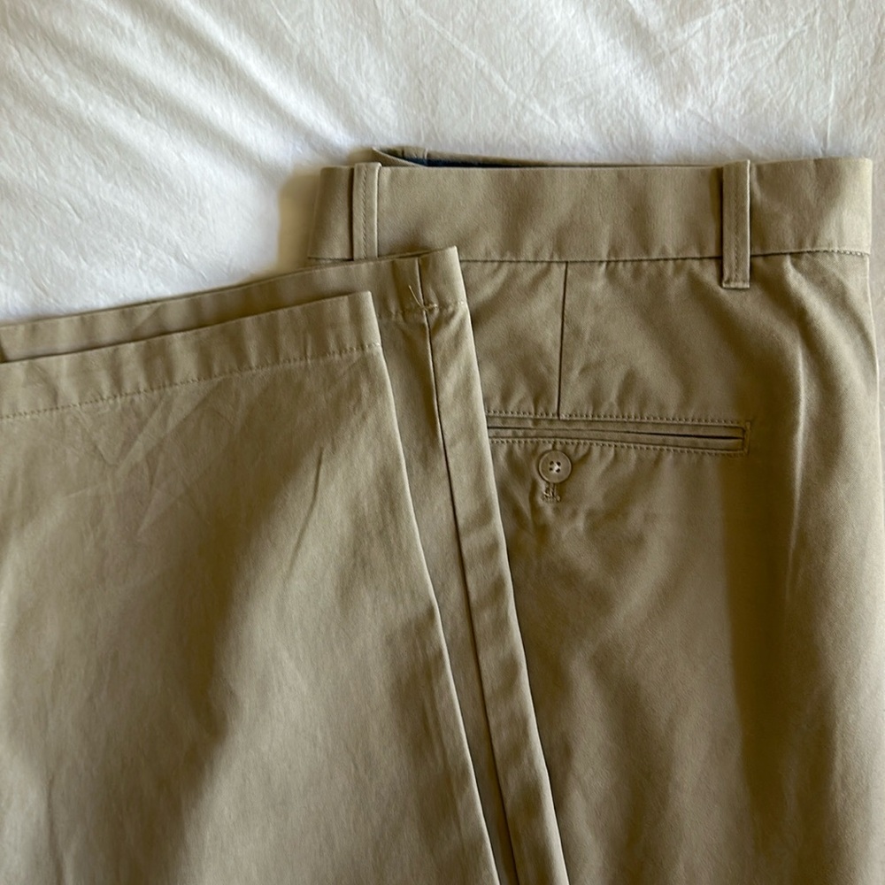 Gap flat front chino pants